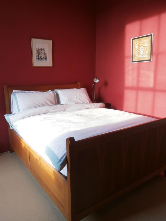 Winter Cherry Bed & Breakfast Эдинбург Номер фото
