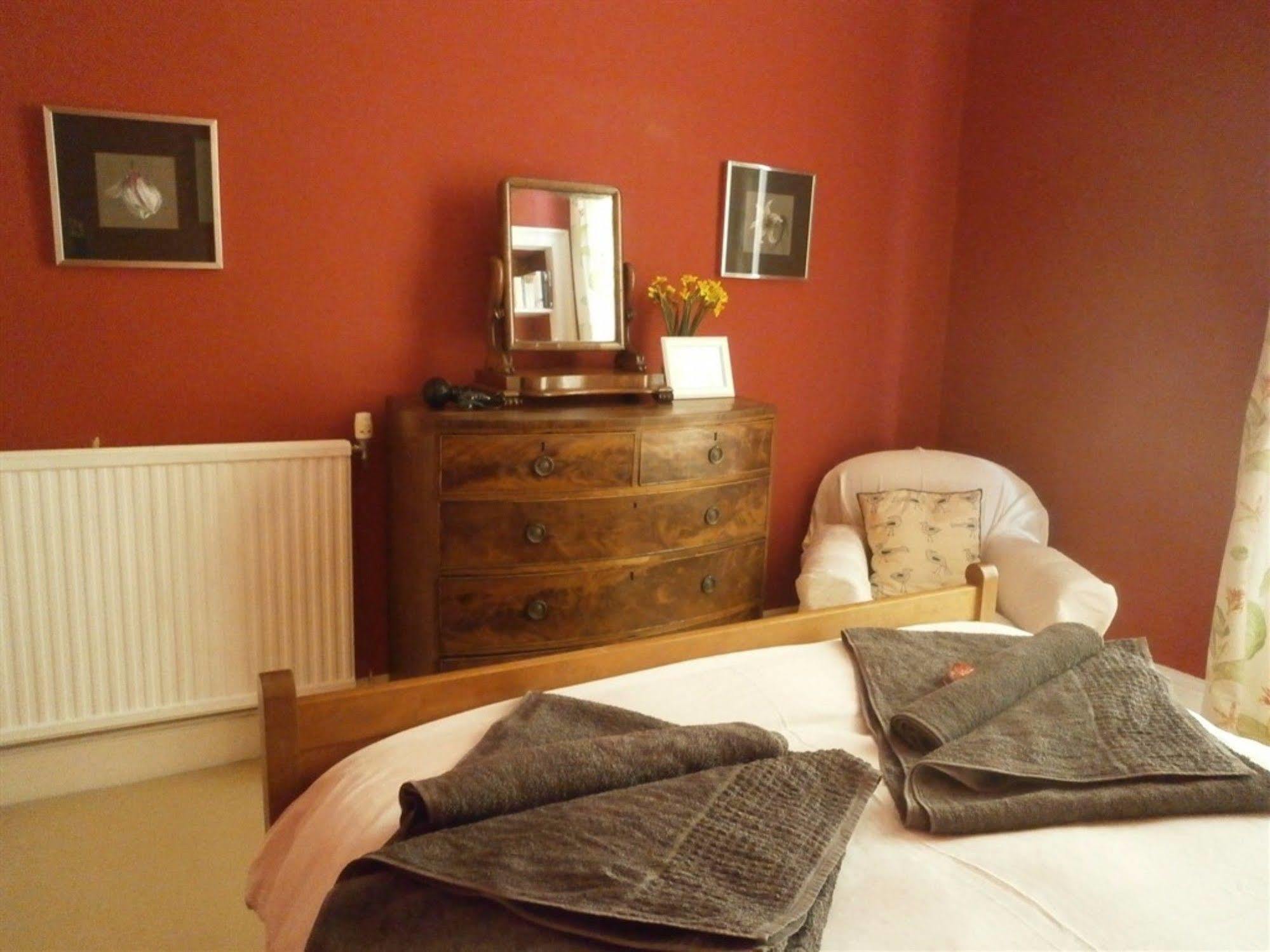 Winter Cherry Bed & Breakfast Эдинбург Экстерьер фото