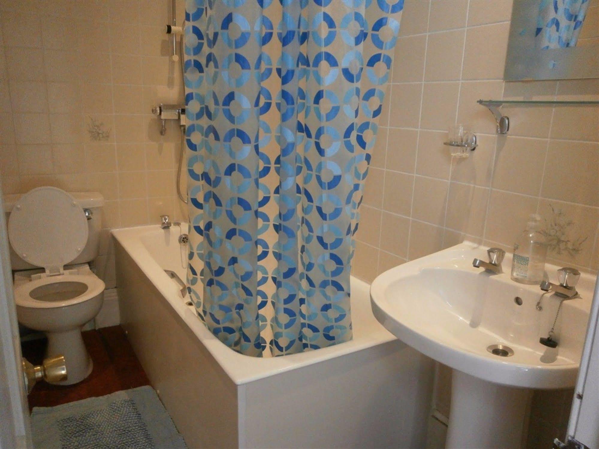 Winter Cherry Bed & Breakfast Эдинбург Экстерьер фото